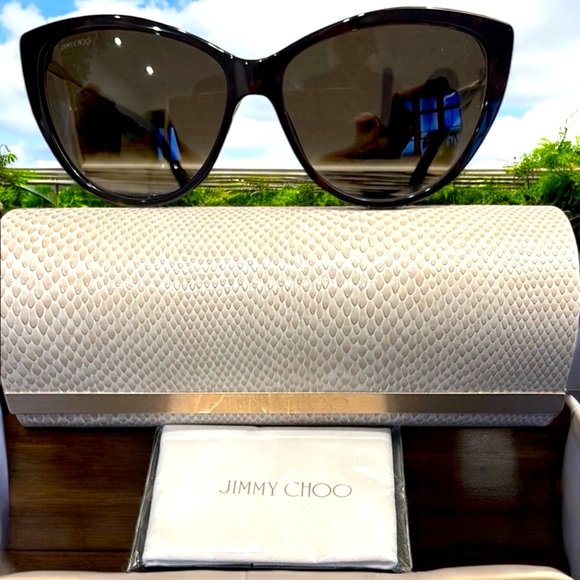 New Jimmy Choo Black Sunglasses with White Case - Picture 1 of 14